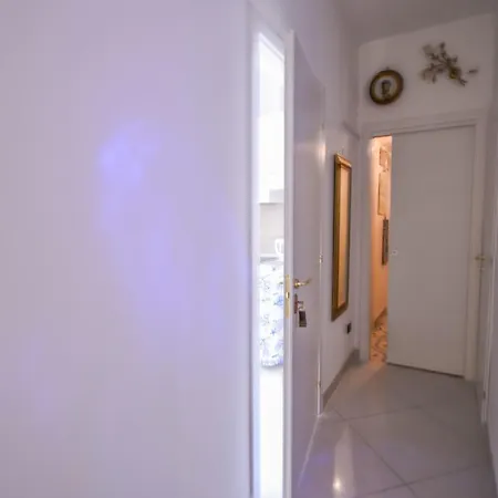 Apartment - Sunny